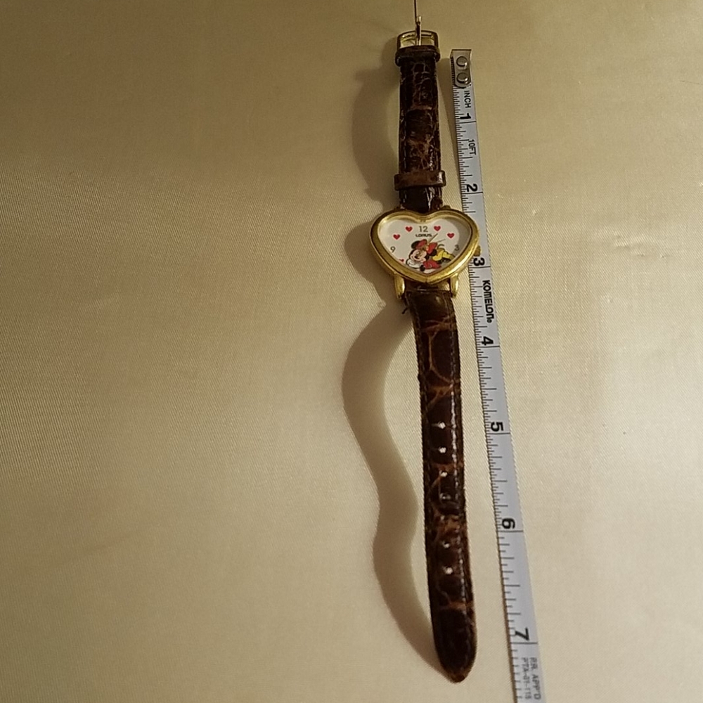 Vintage Lorus Disney Minnie Mouse Watch - Picture 4 of 4